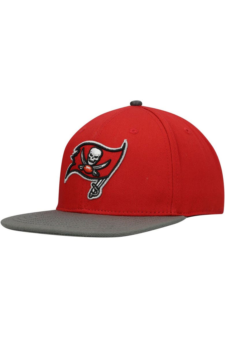 Men's Pro Standard Red/Pewter Tampa Bay Buccaneers 2Tone Snapback Hat, Alternate, color, Red