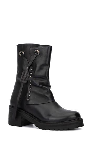 Vintage Foundry Madeline Block Heel Boot In Black