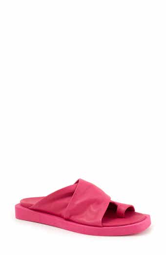 Bueno Jerika Toe Loop Sandal