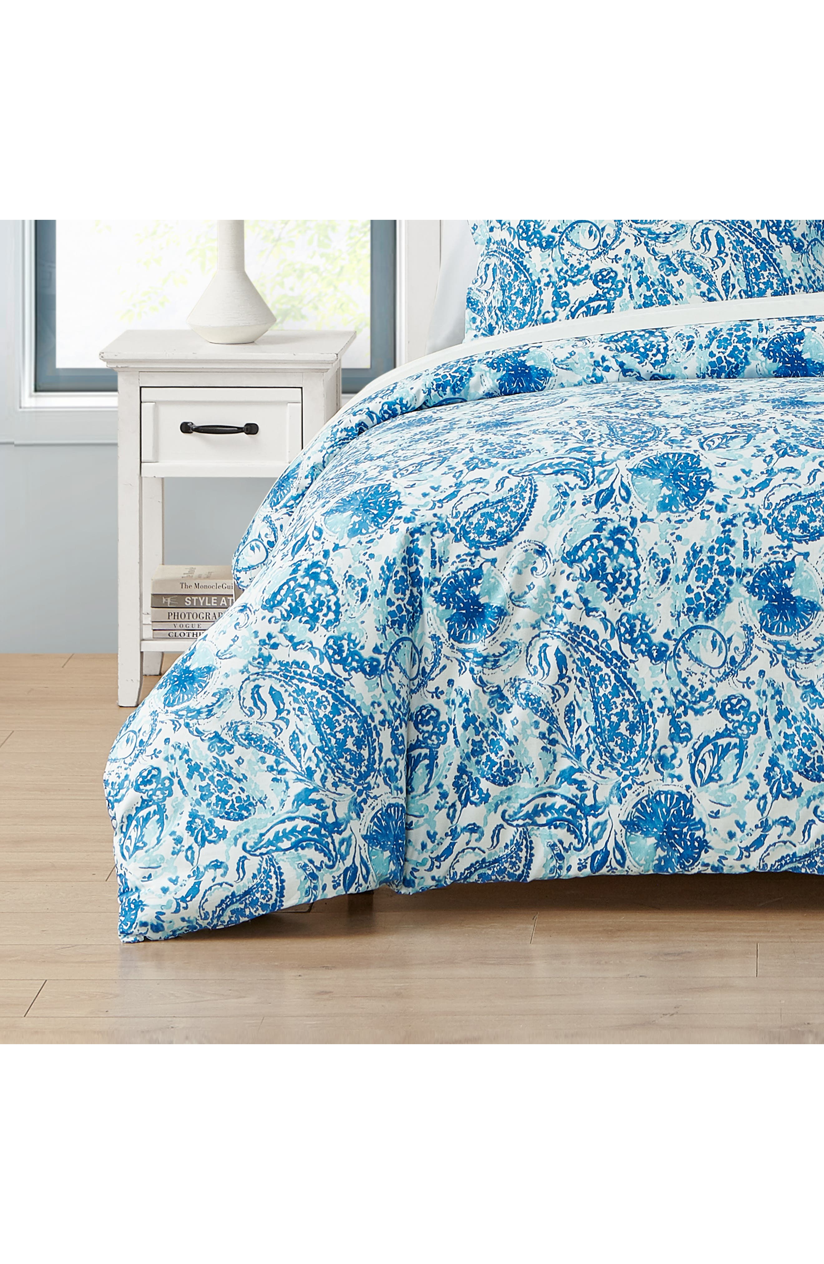 Brooke Cotton Comforter & Shams Set