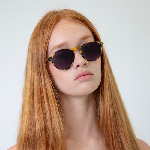 Illesteva Capri Sunglasses In Multi