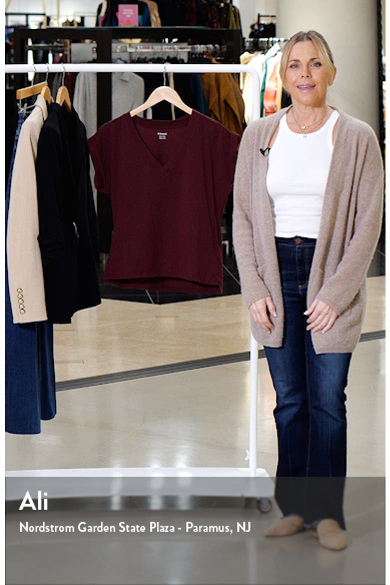 Easy Cotton V-Neck T-Shirt video