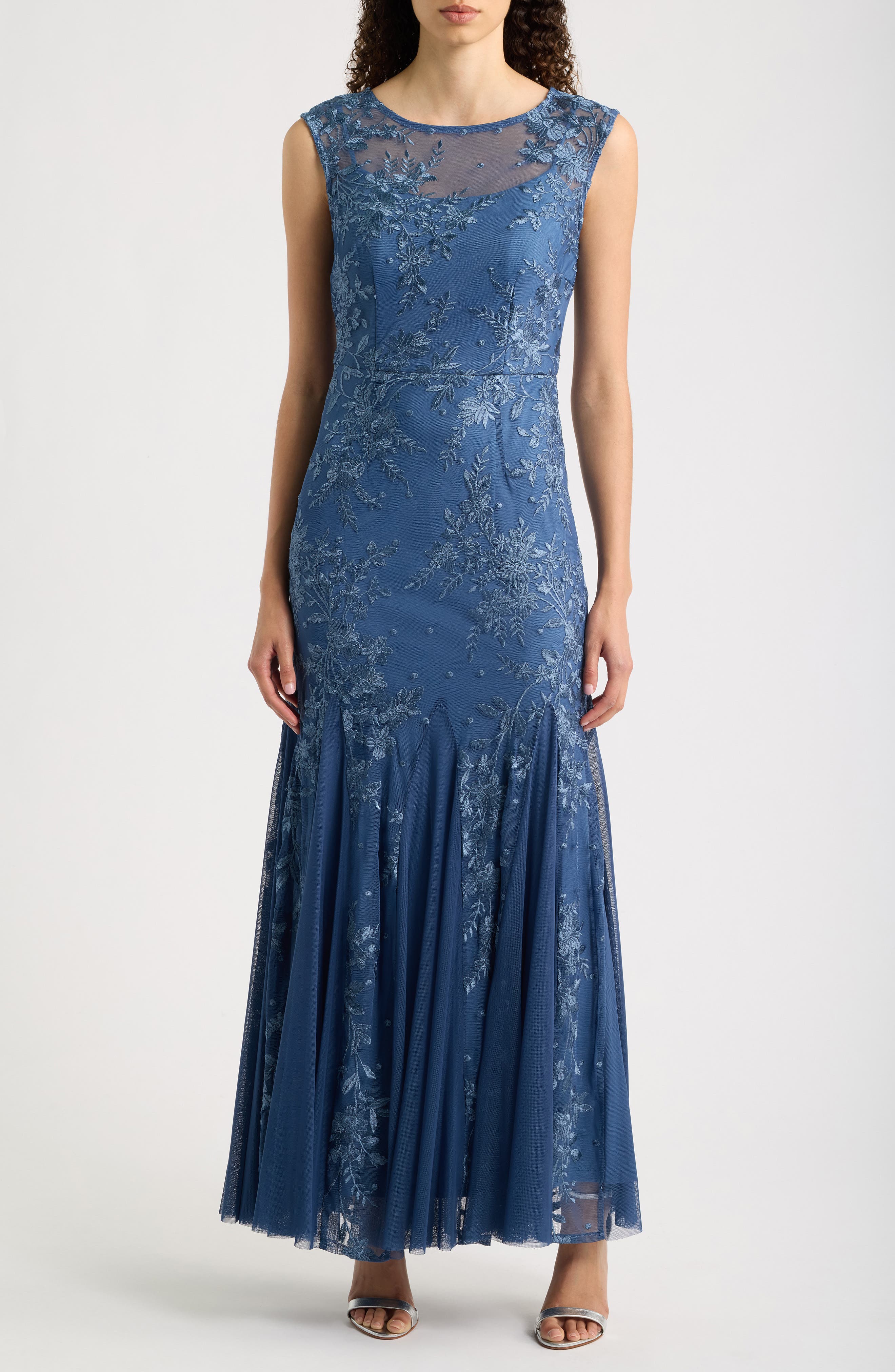 VINTAGE BLUE