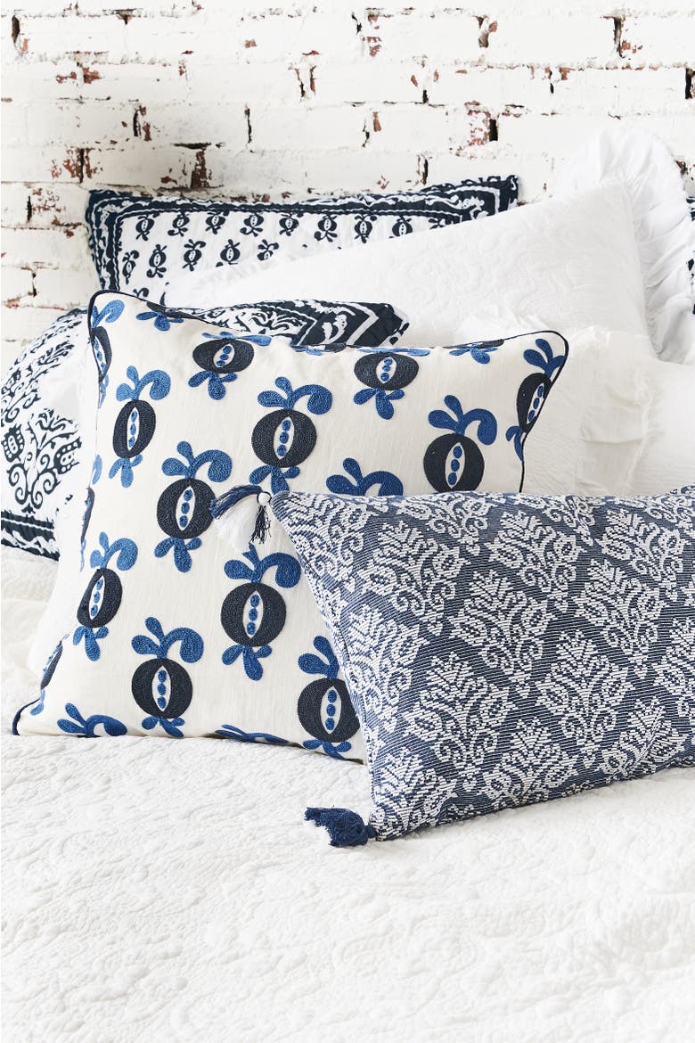 Colonial Williamsburg Georgie Chain Stitch Throw Pillow, 22" x 22", Alternate, color, Blue