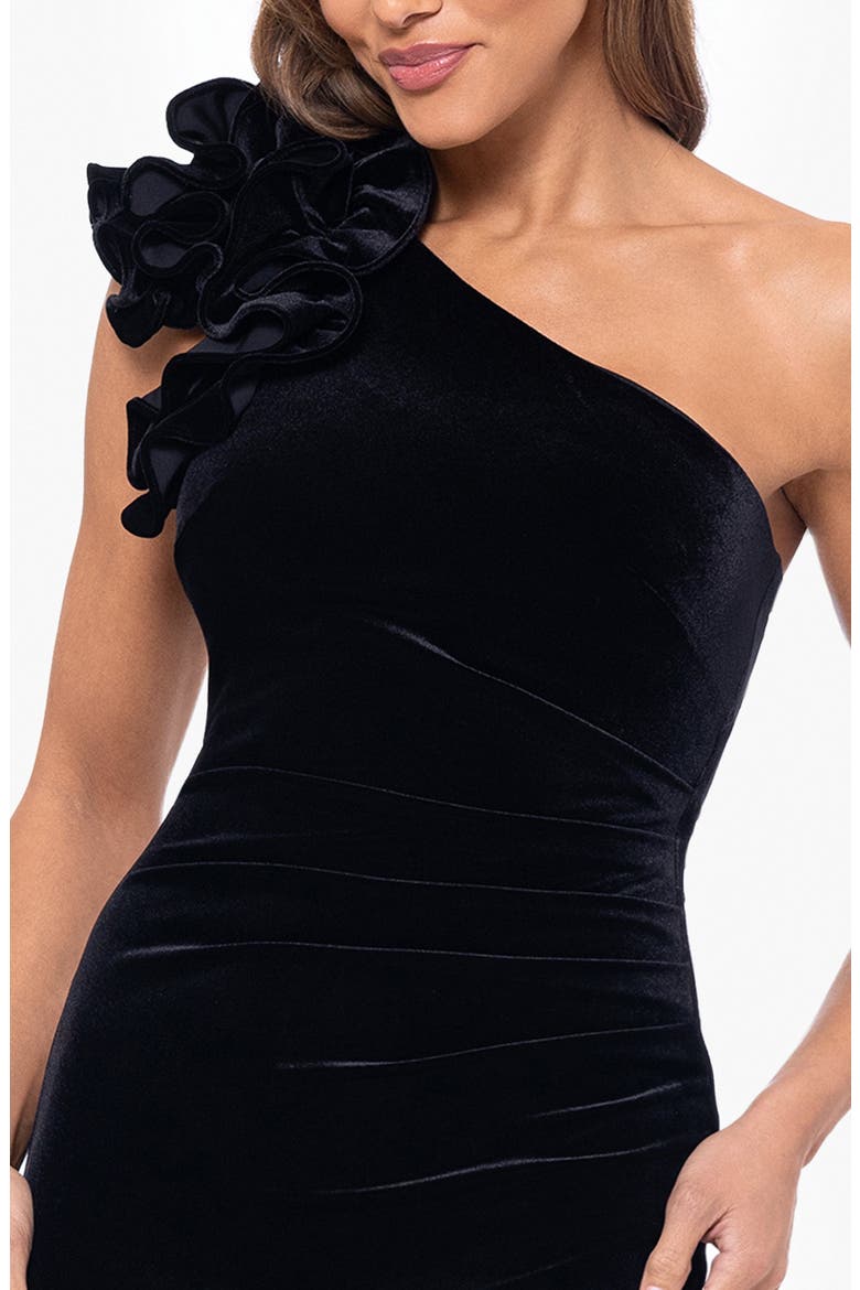 One-Shoulder Ruffle Stretch Velvet Gown, Alternate, color, BLACK