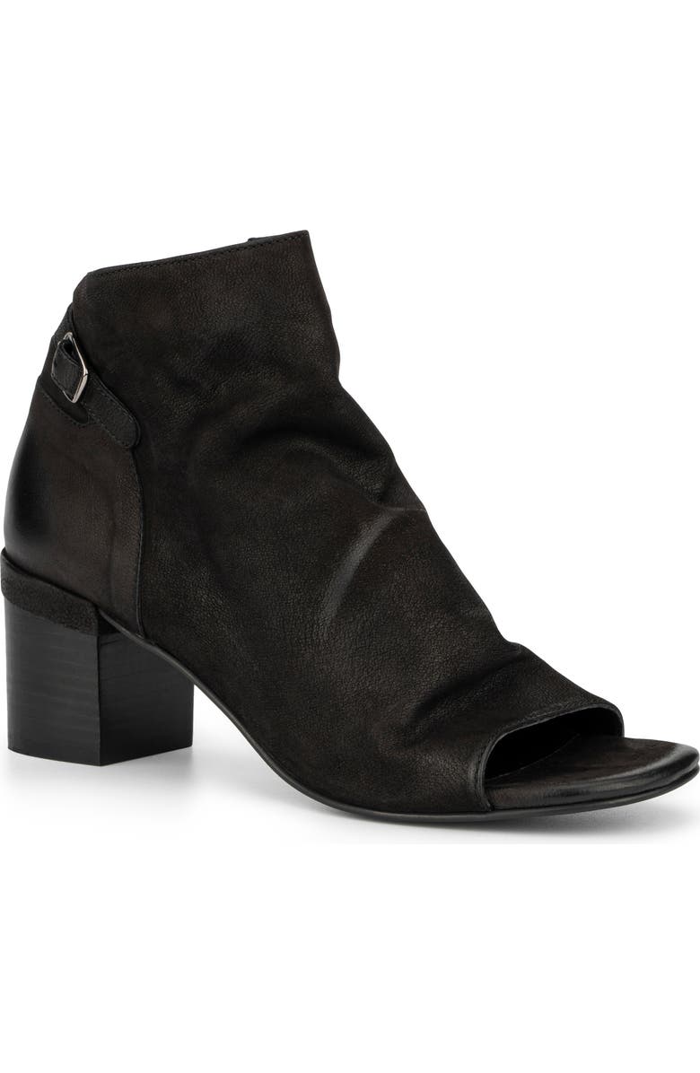 VINTAGE FOUNDRY Sabrina Leather Block Heel Bootie, Main, color,