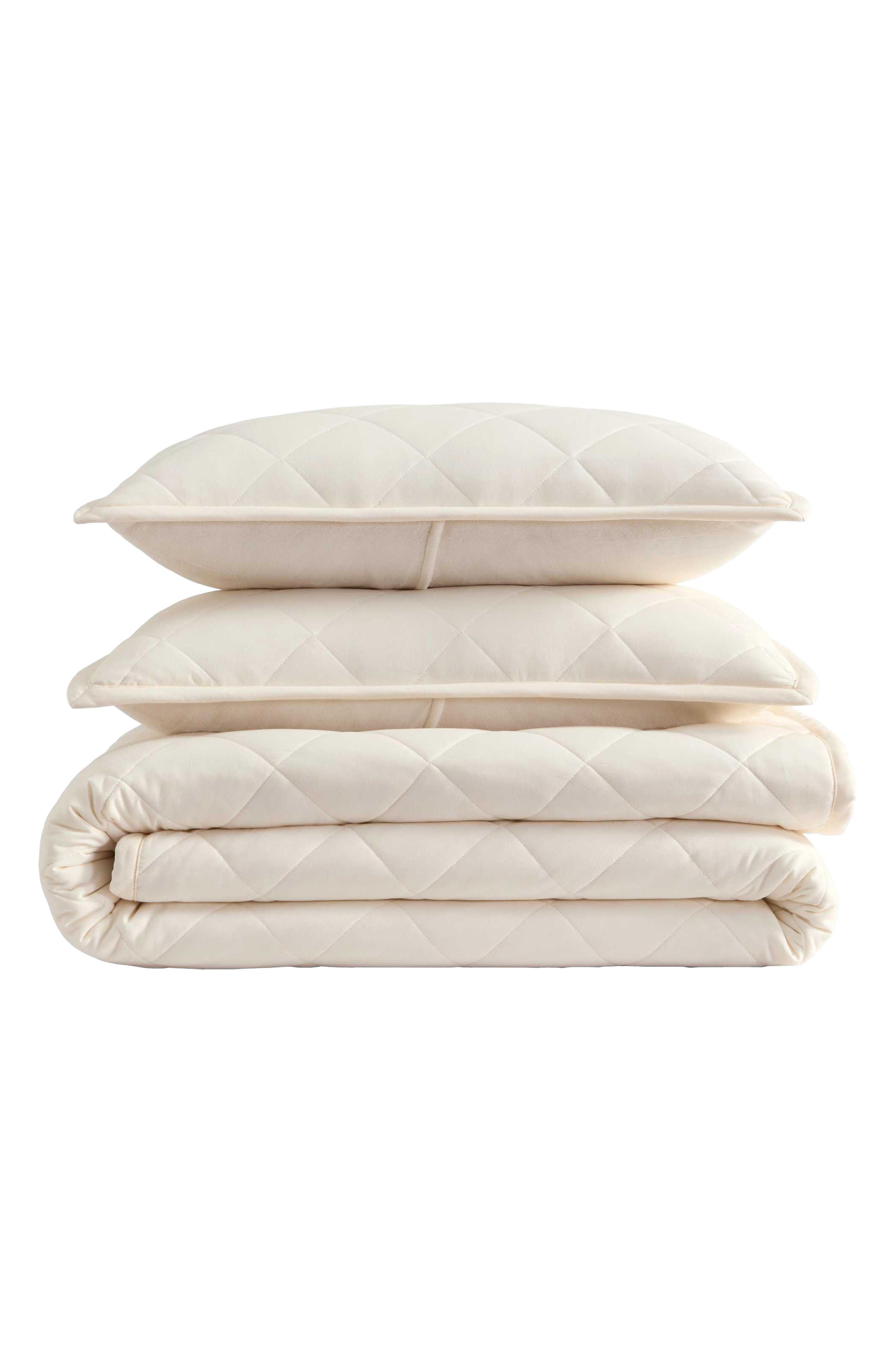 Hendricks Quilt Set