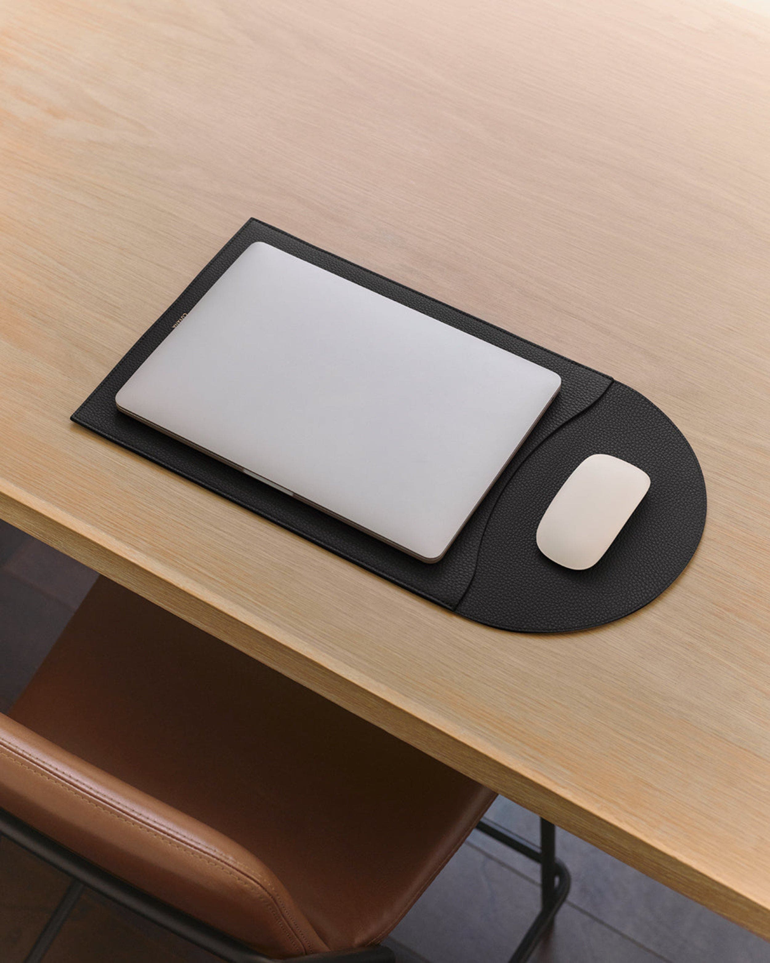 Cuyana Convertible Leather Laptop Sleeve 13-14-inch, Alternate, color, Black