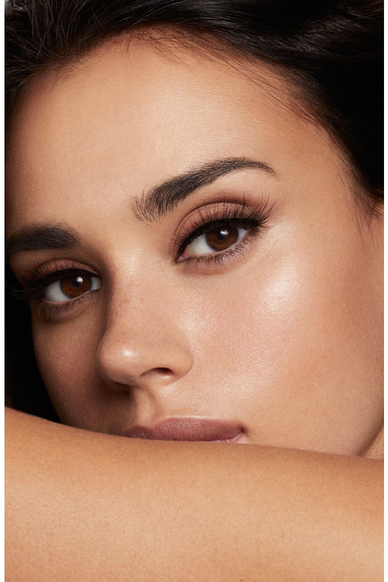 Soft and Wispy Lashes, Alternate, color, NO COLOR