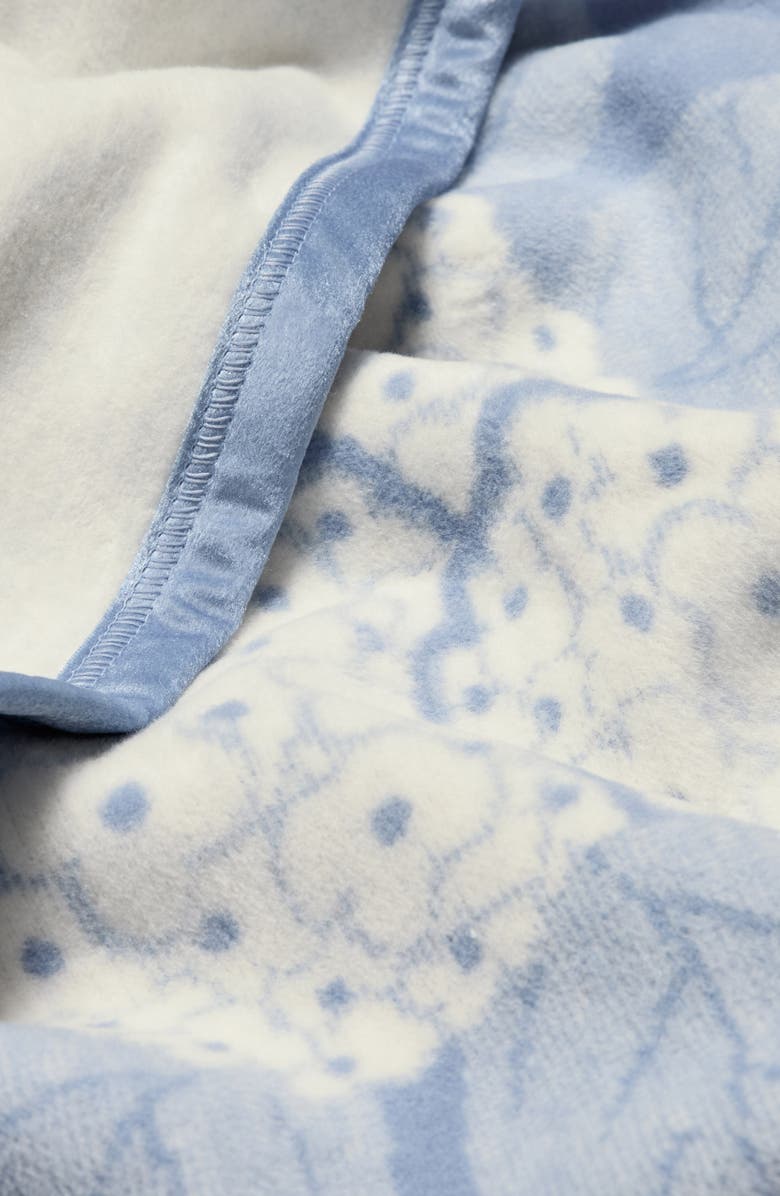 ChappyWrap Hydrangeas Bluebell Throw Blanket, Alternate, color, Blue