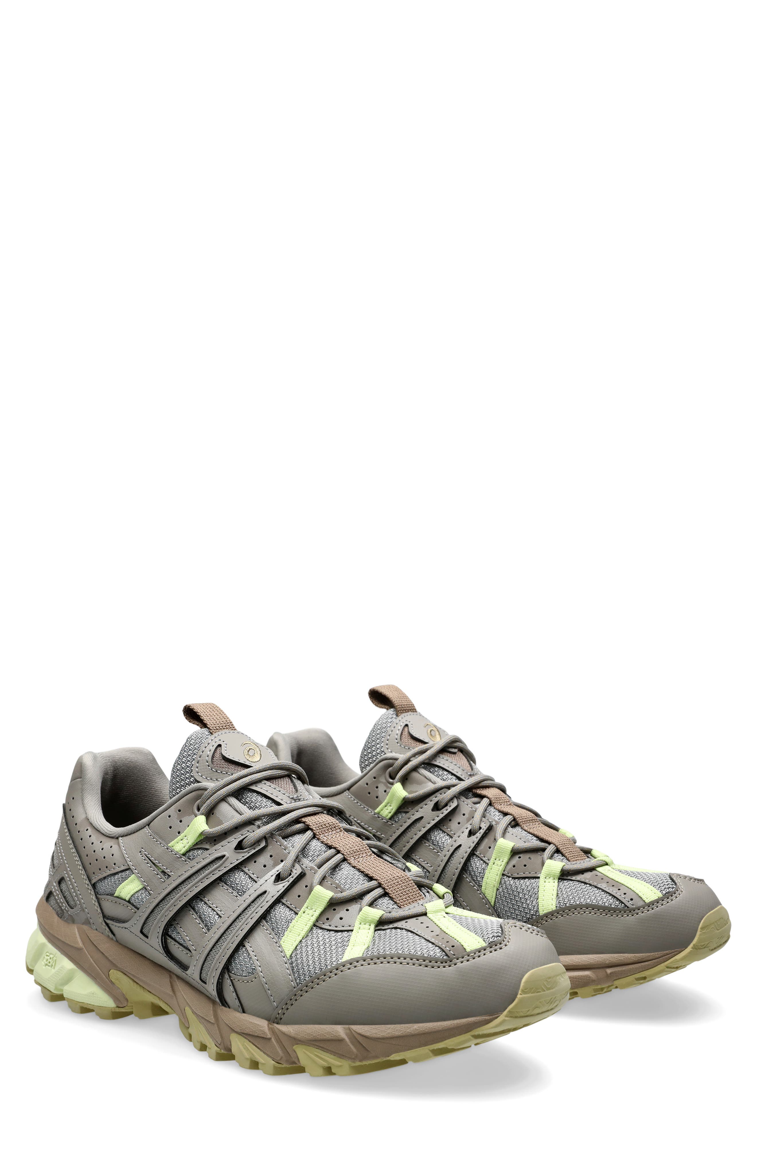  Steeple Grey/ Taupe Grey