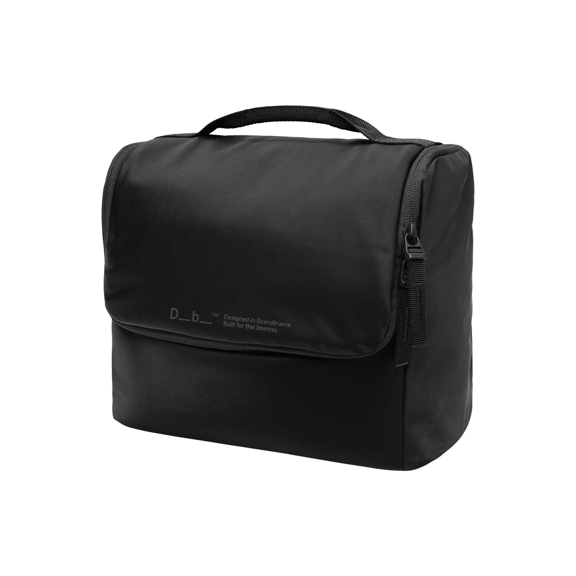 D_b_ Essential Wash Bag, Main, color, Black Out