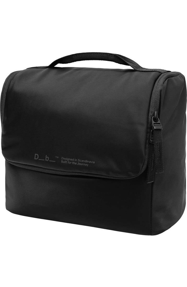 D_b_ Essential Wash Bag, Main, color, Black Out
