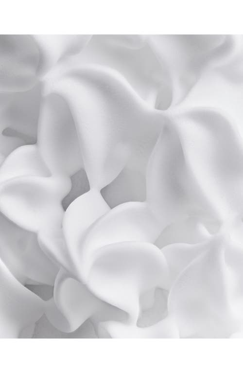 Les Eaux Primordiales Cleansing Chantilly Body Wash In No Color