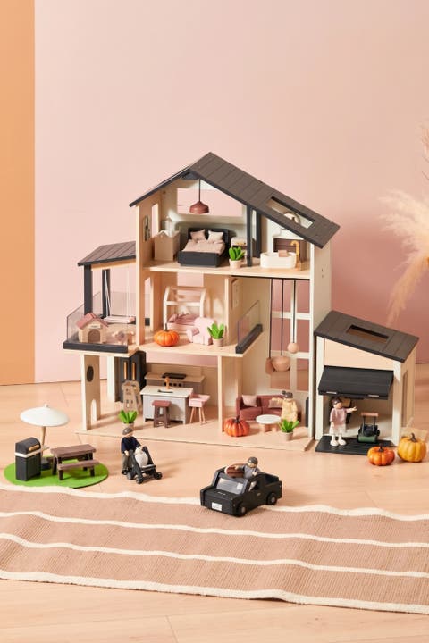 Sweet Family Wooden Dollhouse Set with Garage and Family Dolls for Kids