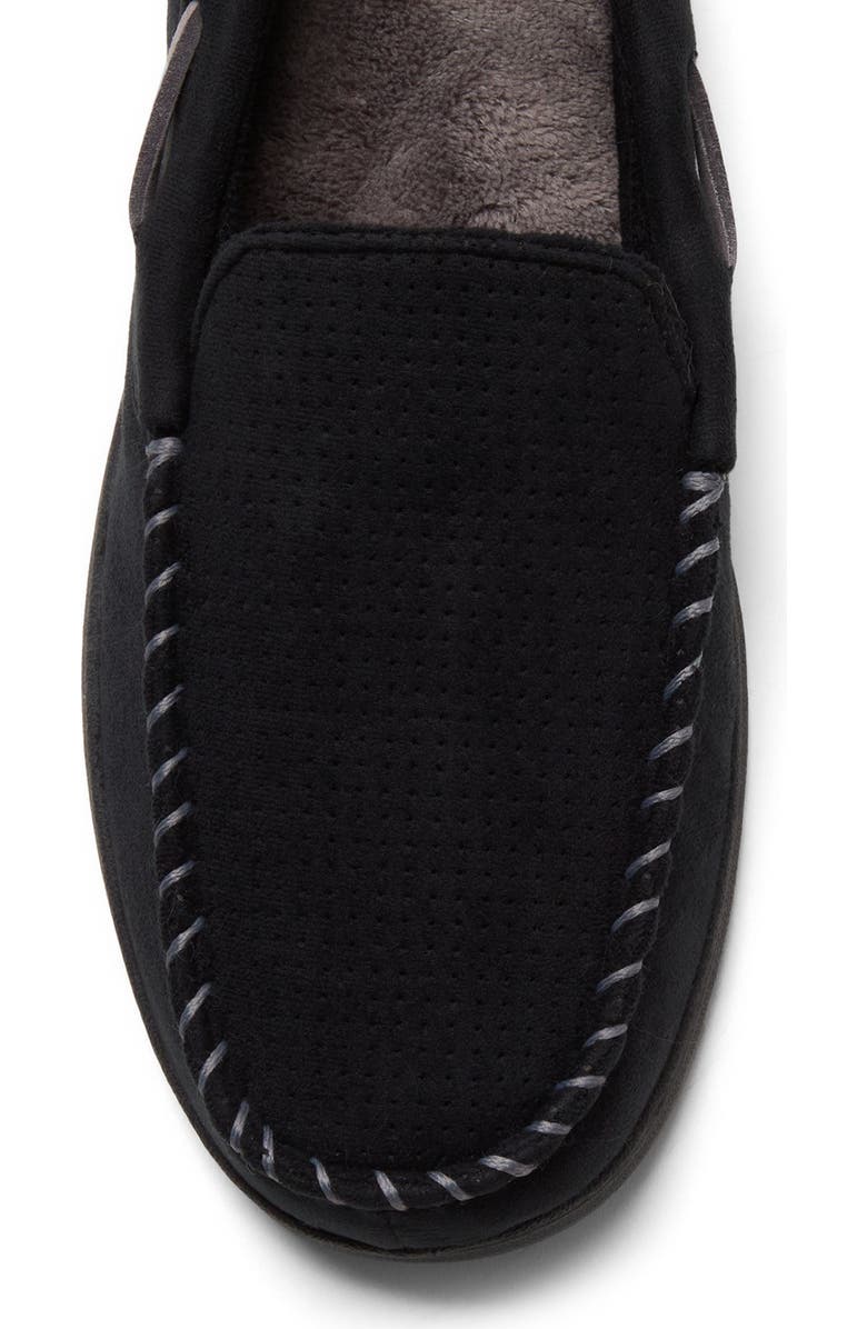 DEARFOAMS Keaton Microsuede Moccasin Slipper, Alternate, color, Black Solid