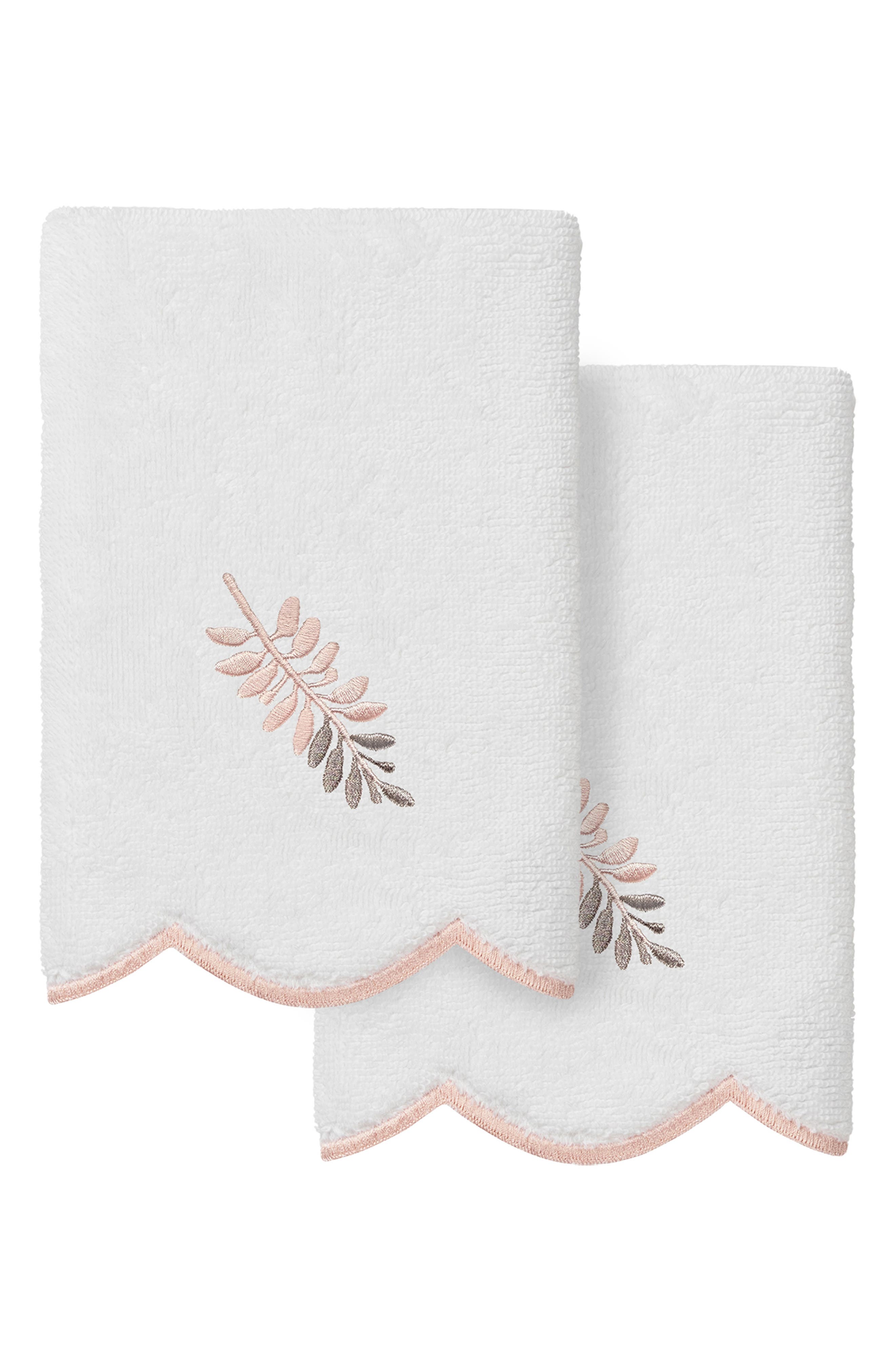 Fern Toss Scalloped 2-Piece Fingertip Towel Set