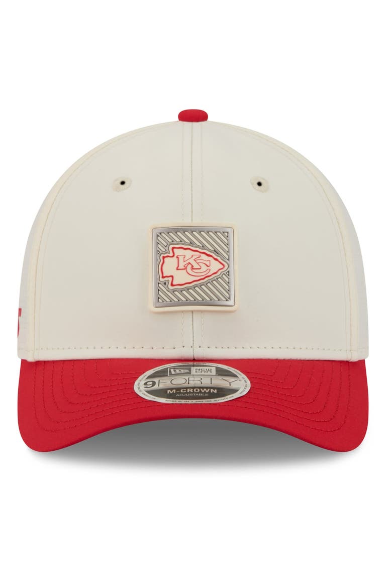 Men's New Era  Cream/Red Kansas City Chiefs 2026 NFL Training Camp 9FORTY Adjustable Hat, Alternate, color, Cream