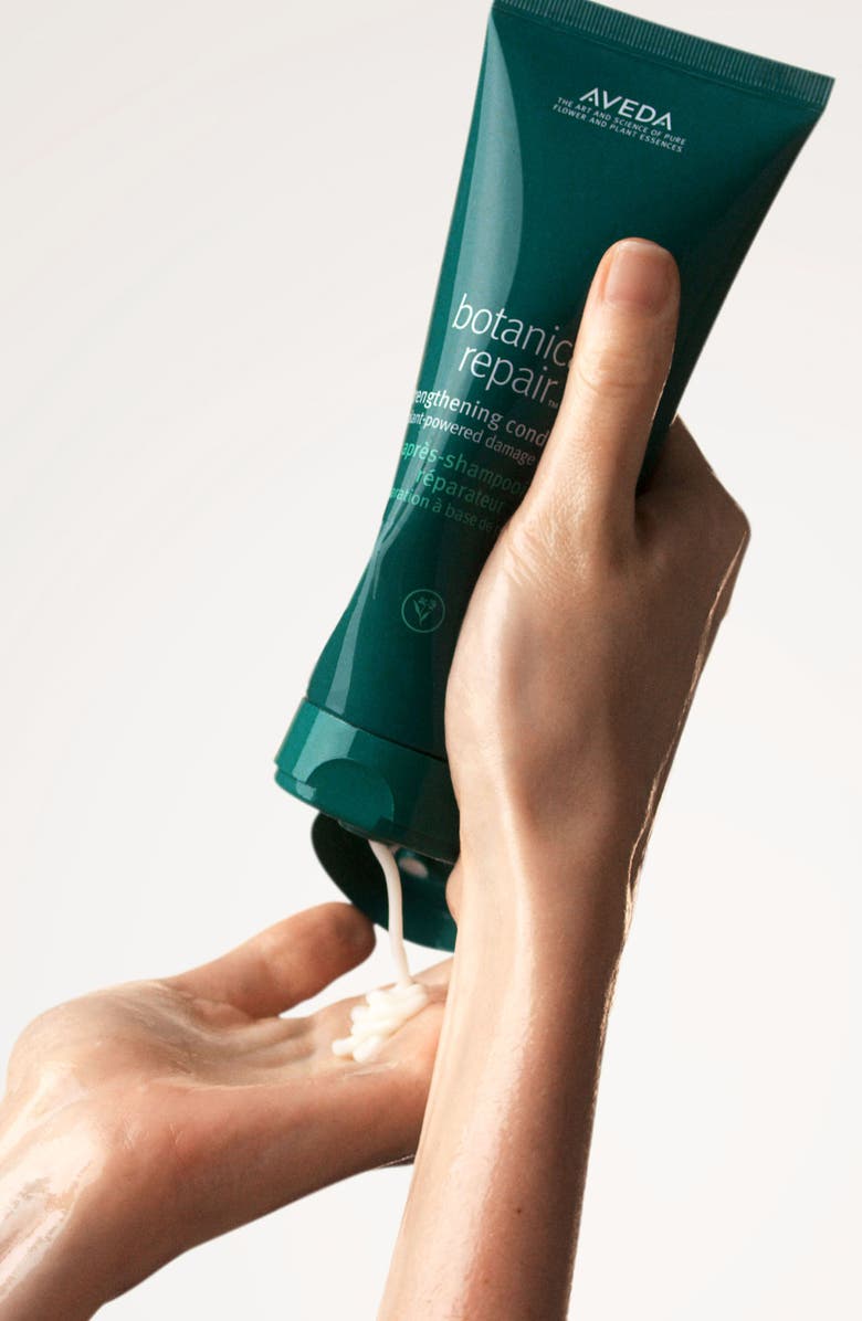 botanical repair<sup>™</sup> Strengthening Conditioner