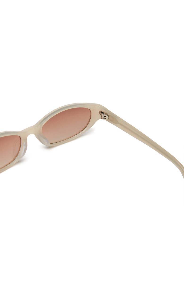 DEZI Gisele Oval Sunglasses, Alternate, color, Cream / Light Brown Faded