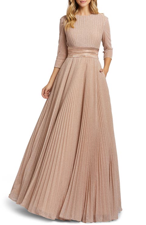 Shimmering Pleated A-Line 3/4 Sleeve Gown