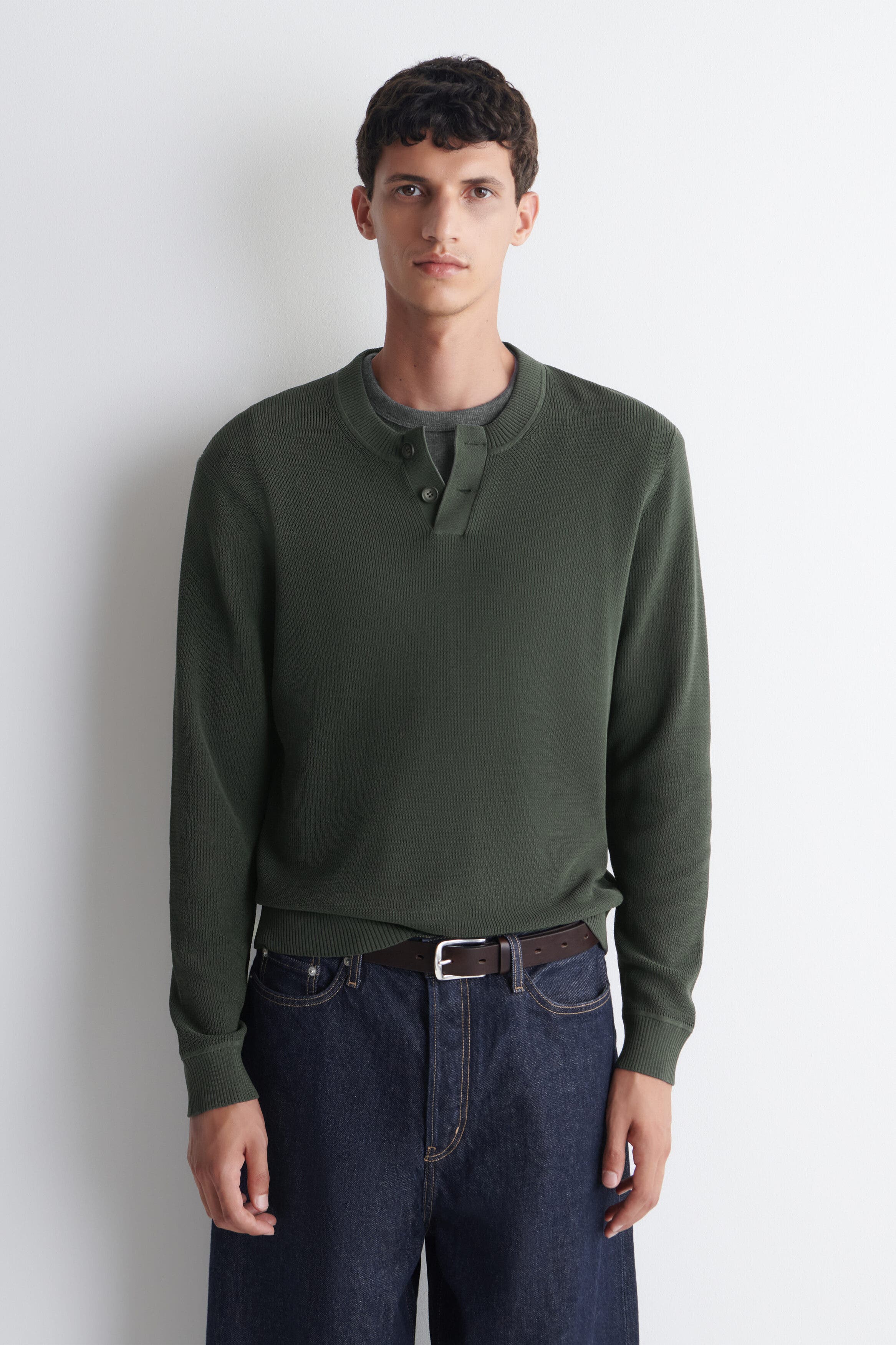 DARK GREEN