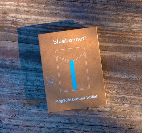 Bluebonnet The Minimalist Magsafe Card Wallet In Brown