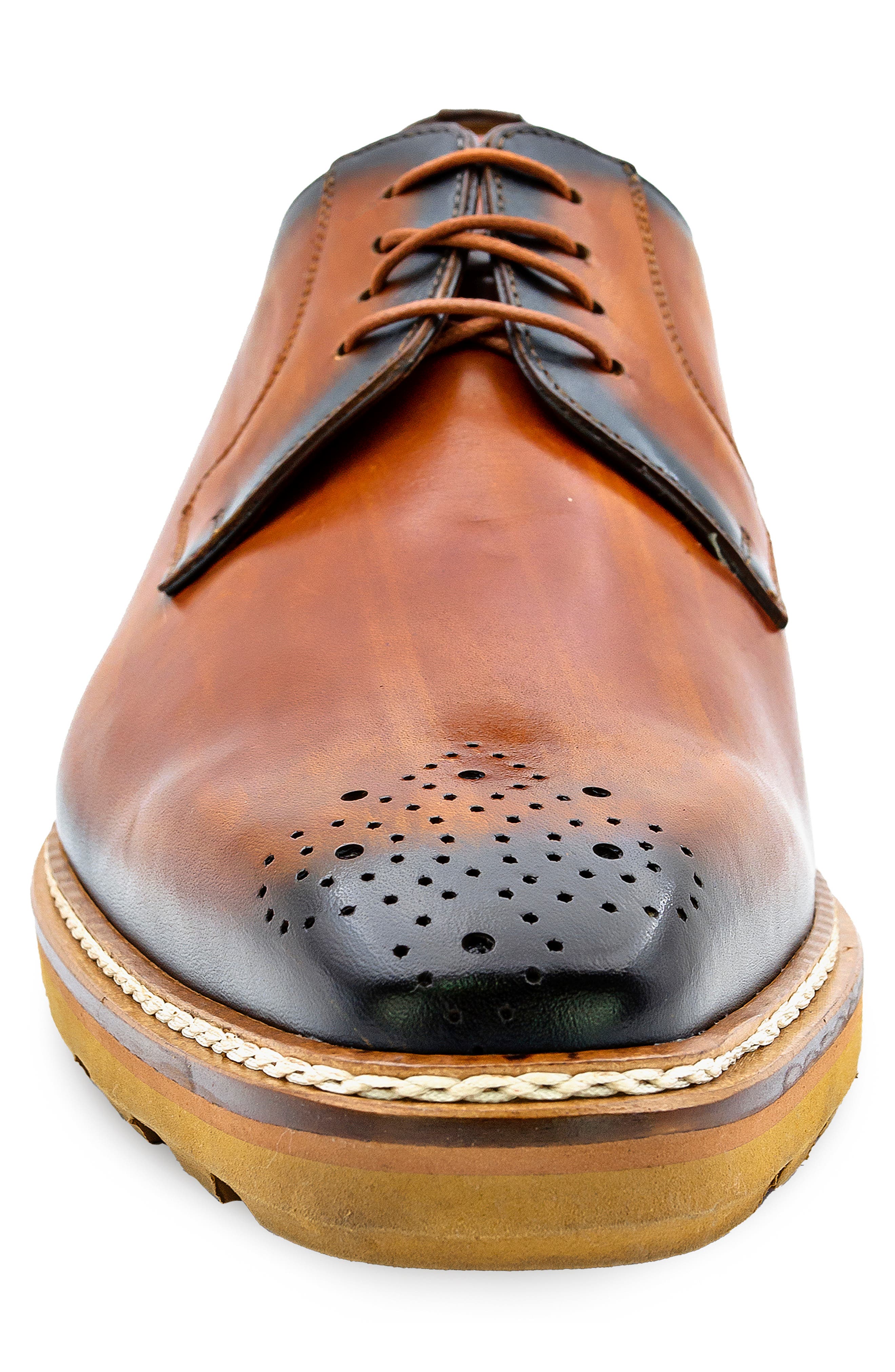 Mezlan Lug Sole Brogue Medallion Derby, Alternate, color, Mahogany