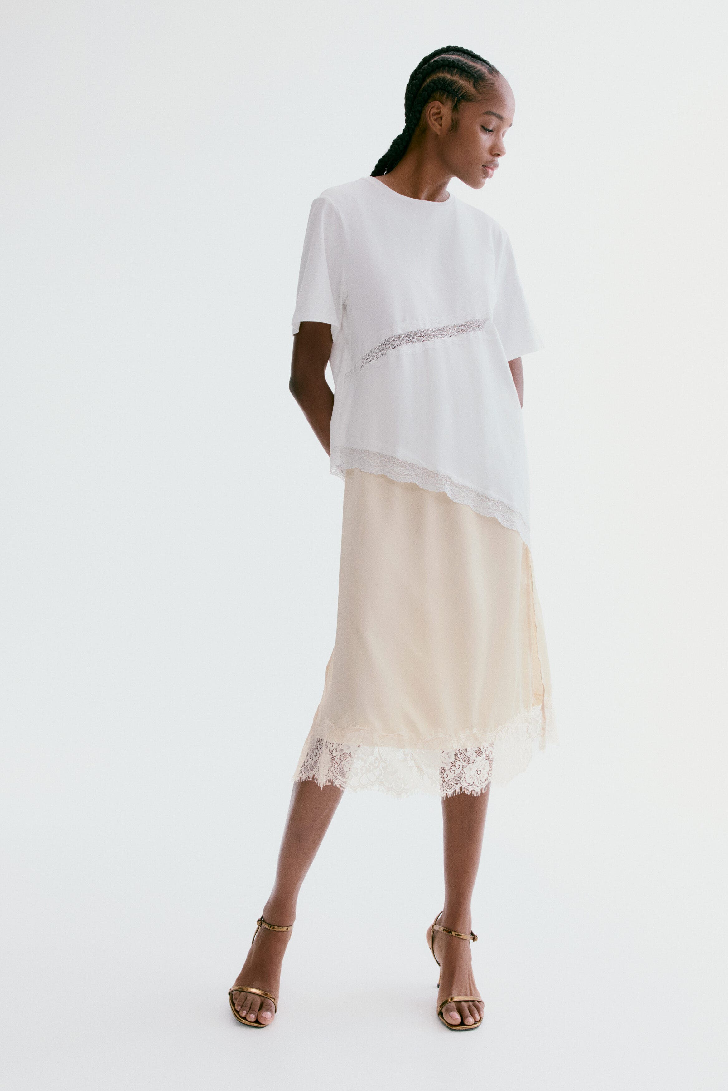 Lace-trimmed skirt - image 3