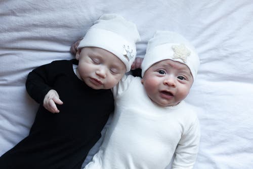 Ely's & Co. Newborn Hospital Hats 2 Packs In White