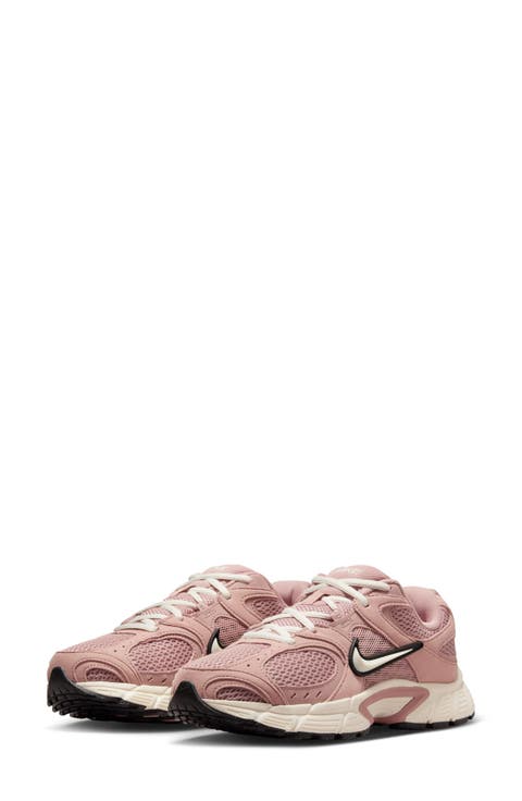 V5 RNR Sneaker (Women)