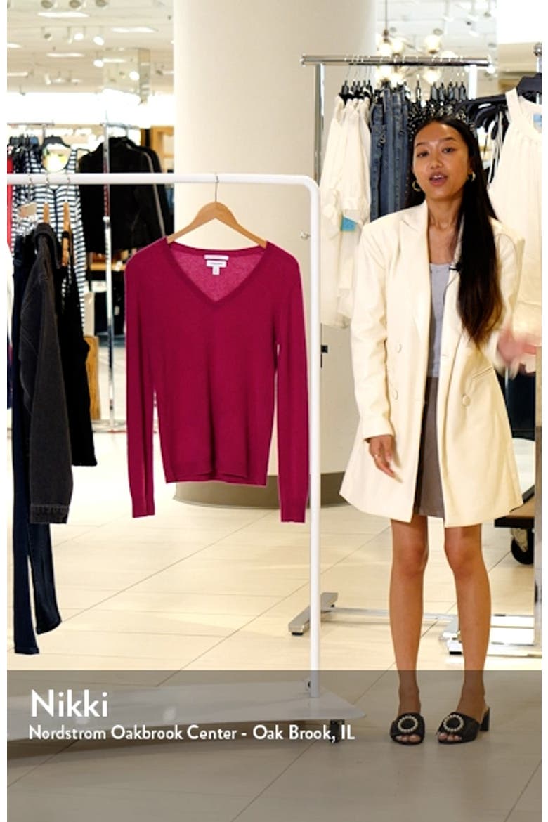 Cashmere Essential V-Neck Sweater video