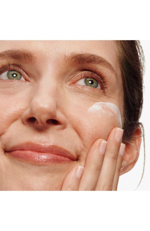 Clinique Turnaround Overnight Revitalizing Moisturizer In Transparent