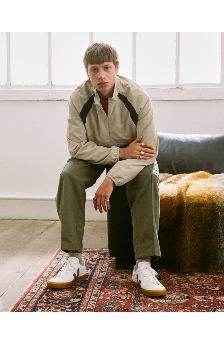 Veja CAMPO SUEDE, Alternate, color, Extra-White California Natural