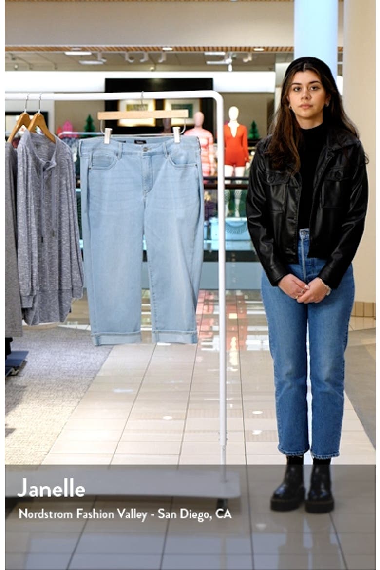 Marilyn Crop Cuff Jeans video