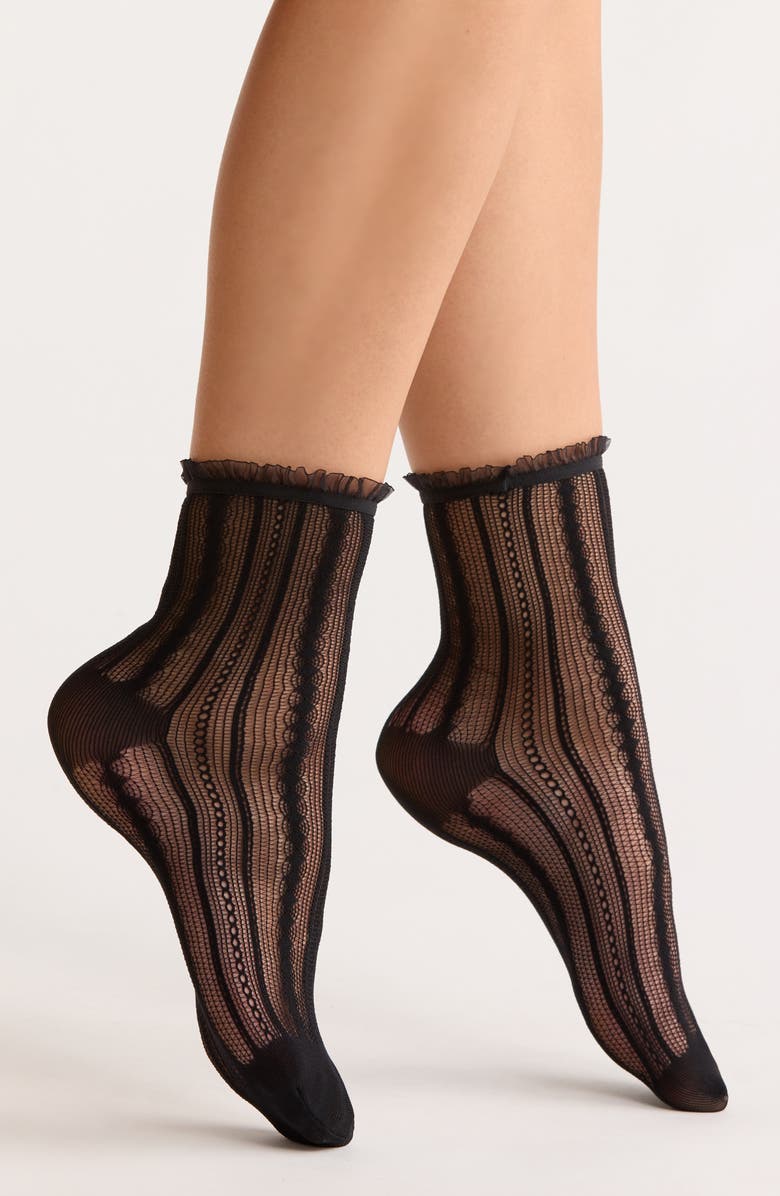 Nordstrom Sheer Lace Quarter Socks, Main, color, Black