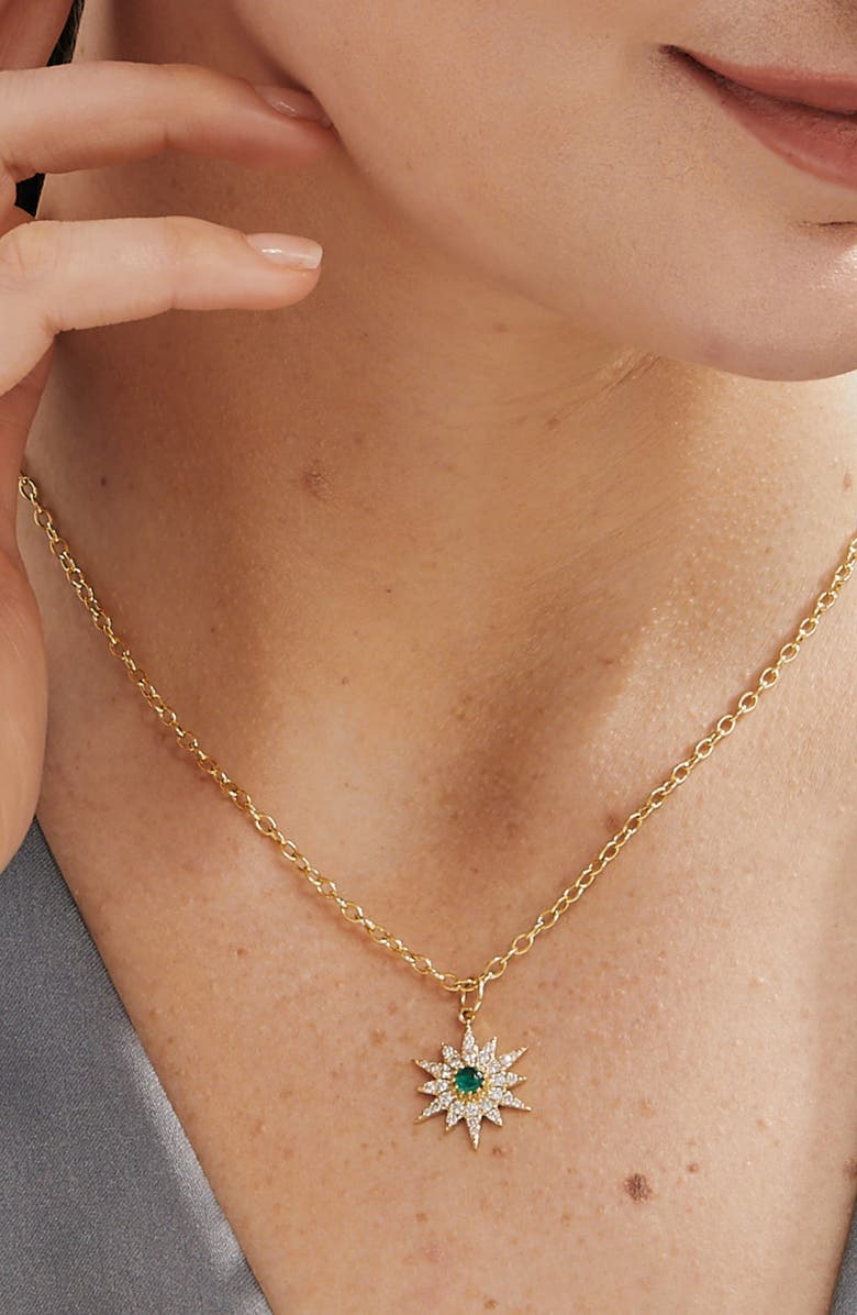 SYNA Wishburst Emerald Charm, Alternate, color, Emerald