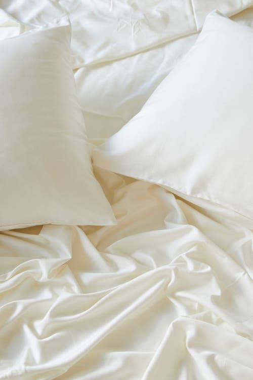 Bedvoyage Luxury 100% Viscose Cooling Pillowcase Set In White