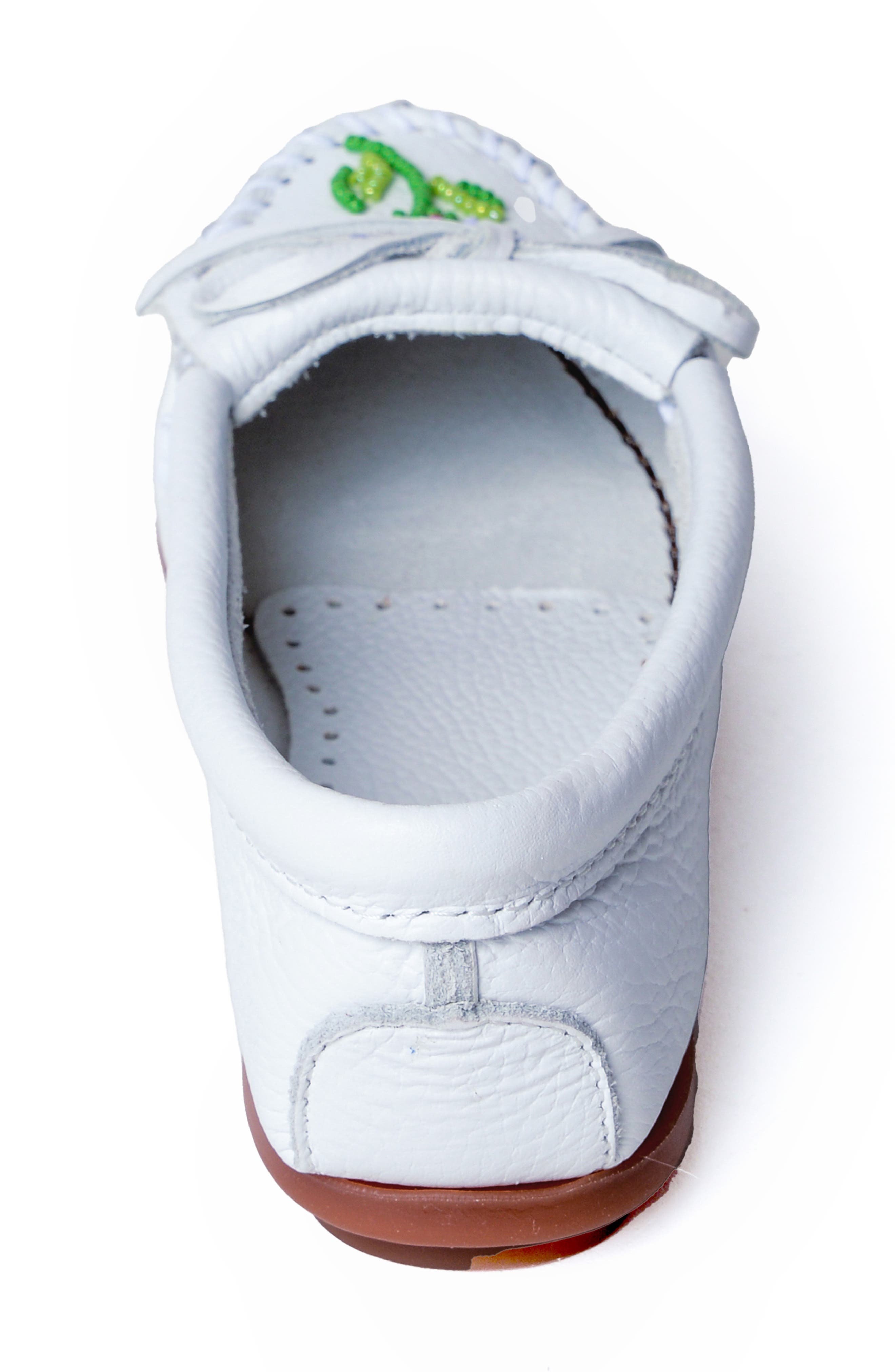 Minnetonka Ziigwan Waabigwan Driving Shoe, Alternate, color, White