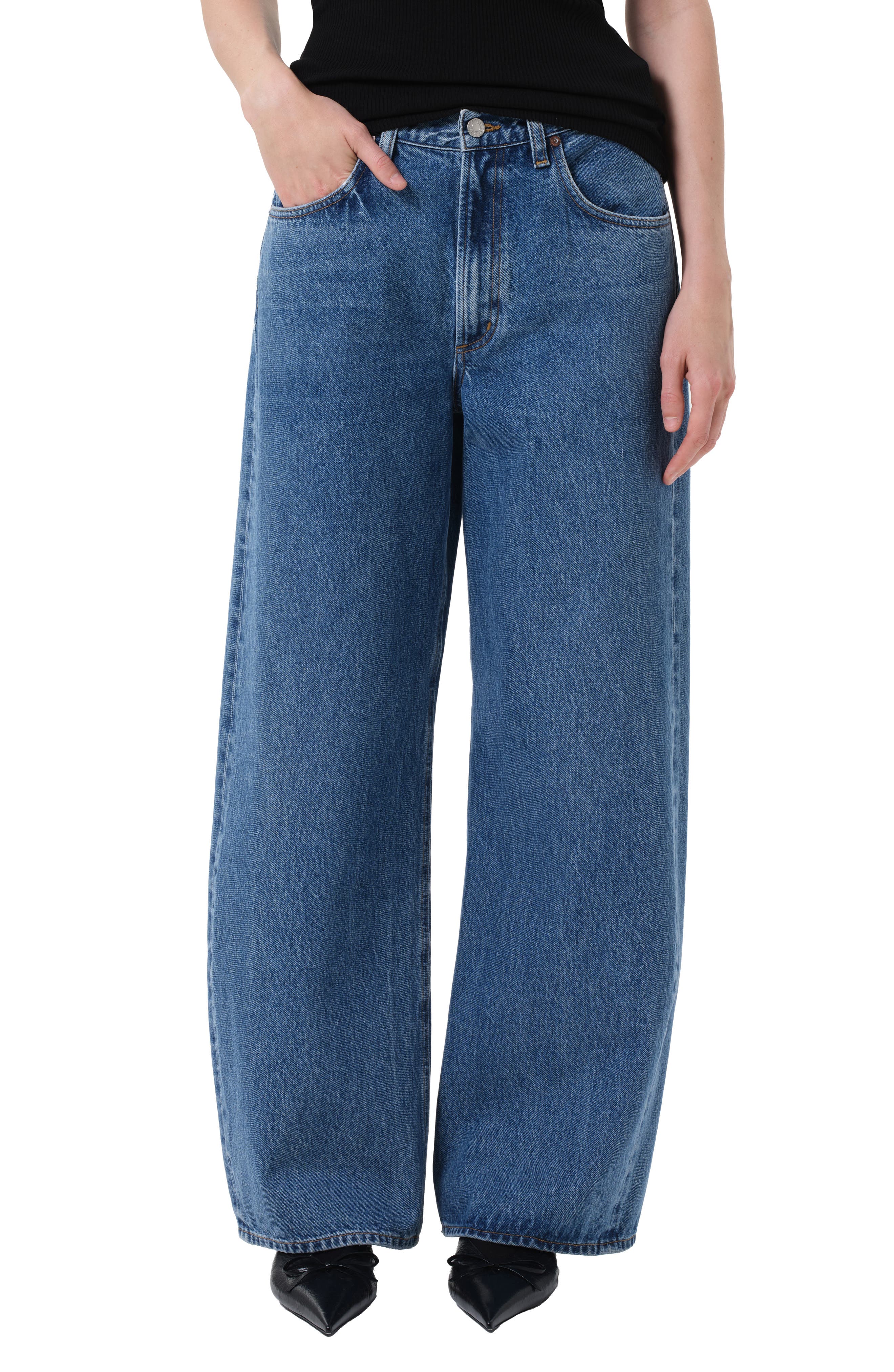 Low Curve Jeans