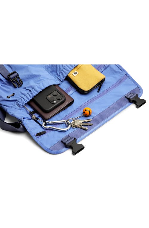 Bellroy Cinch Messenger Bag In Blue