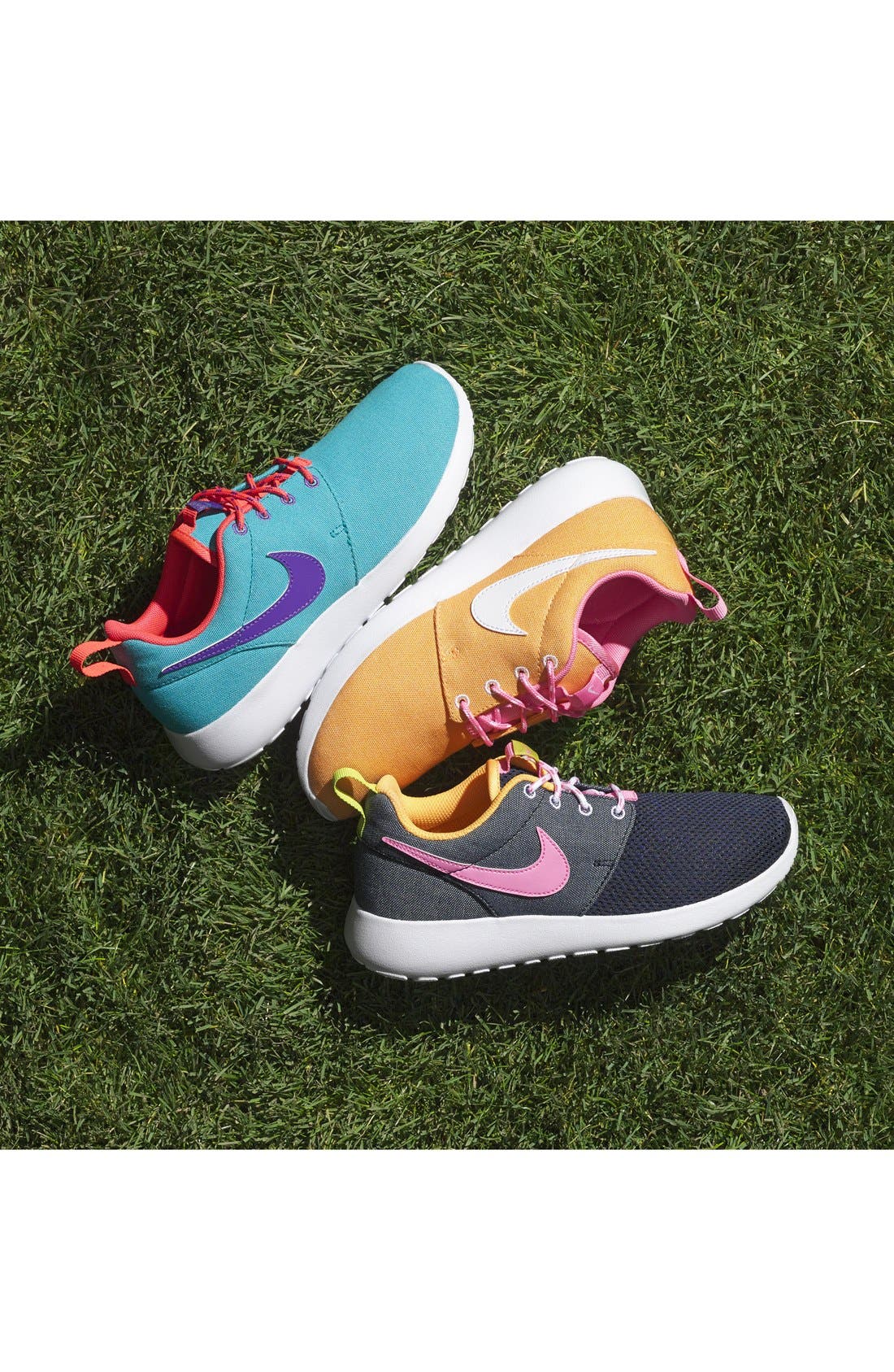 Nike 'Roshe Run' Athletic Shoe, Main, color, 