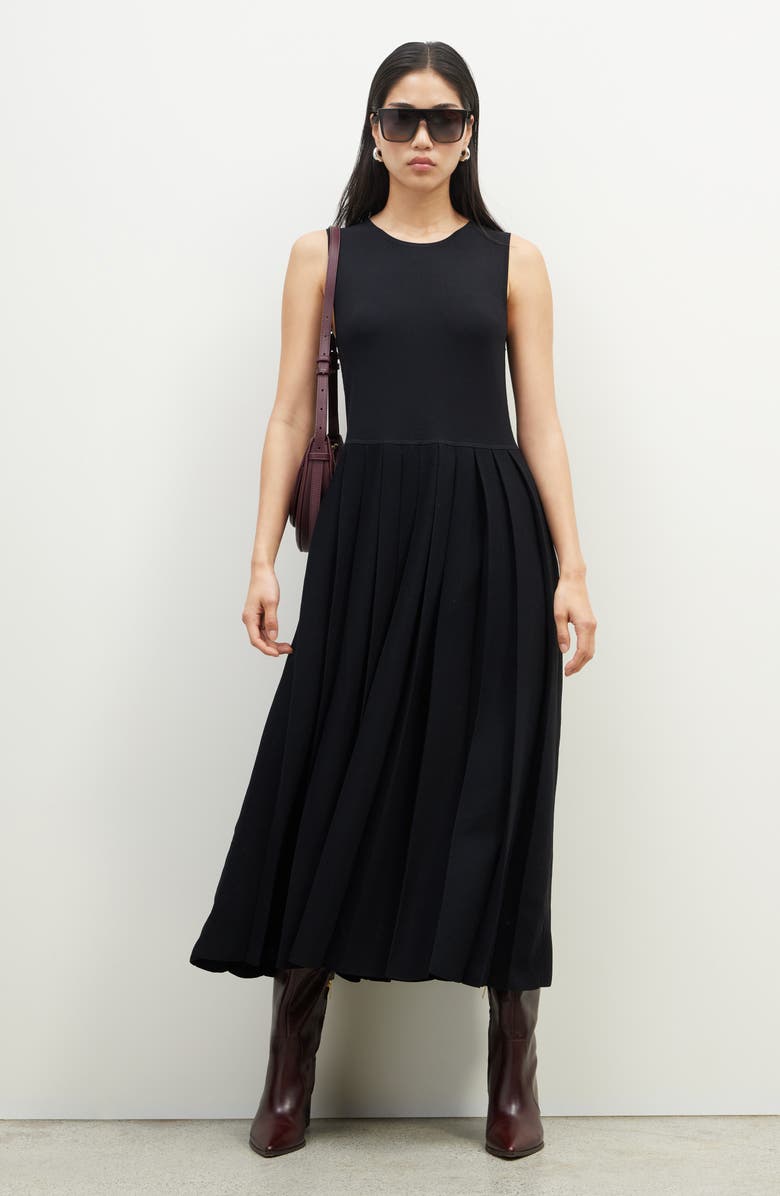 Sleeveless Pleated Sweater Dress