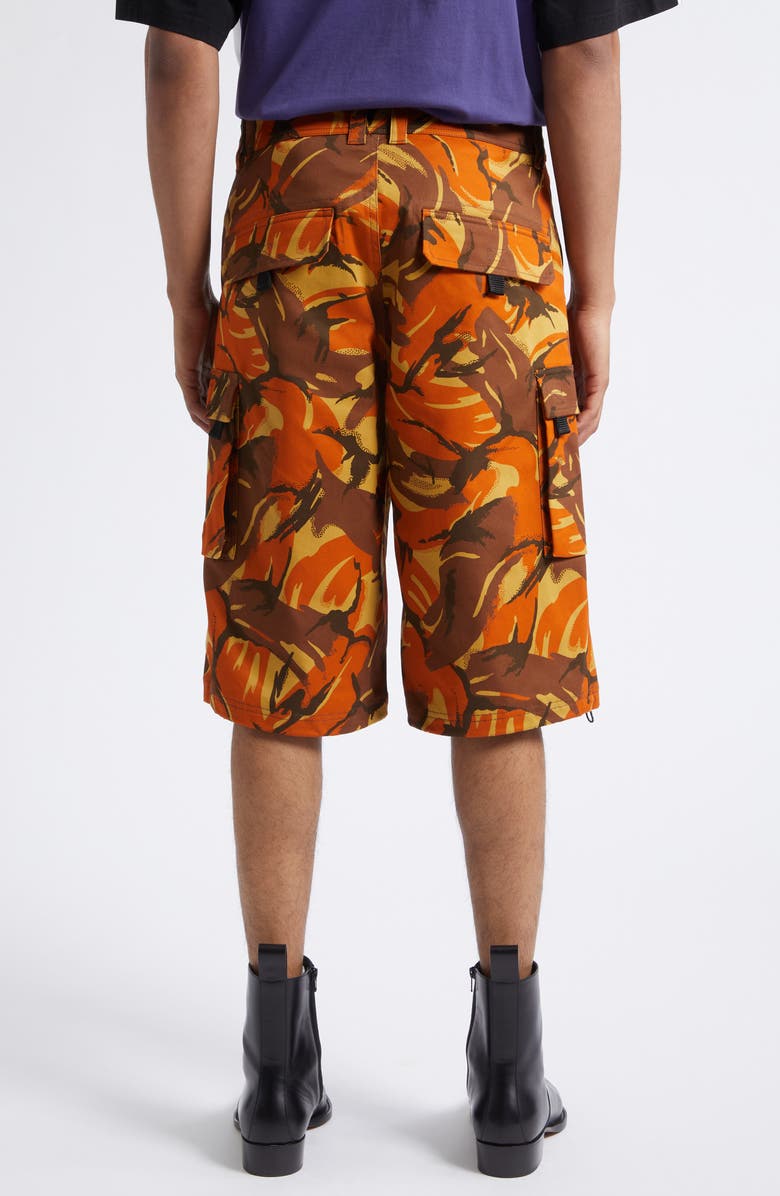 Martine Rose Camouflage Utility Cargo Shorts, Alternate, color, Orange Camo