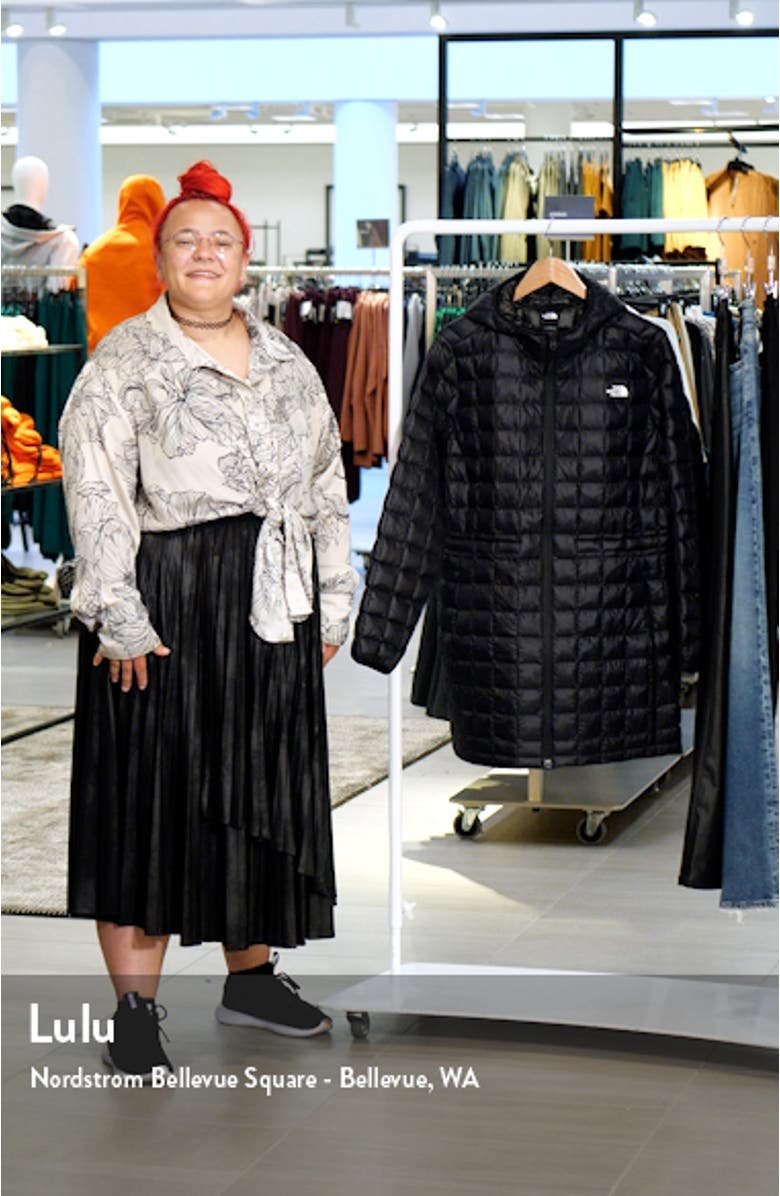 ThermoBall<sup>™</sup> Eco Hooded Parka, sales video thumbnail