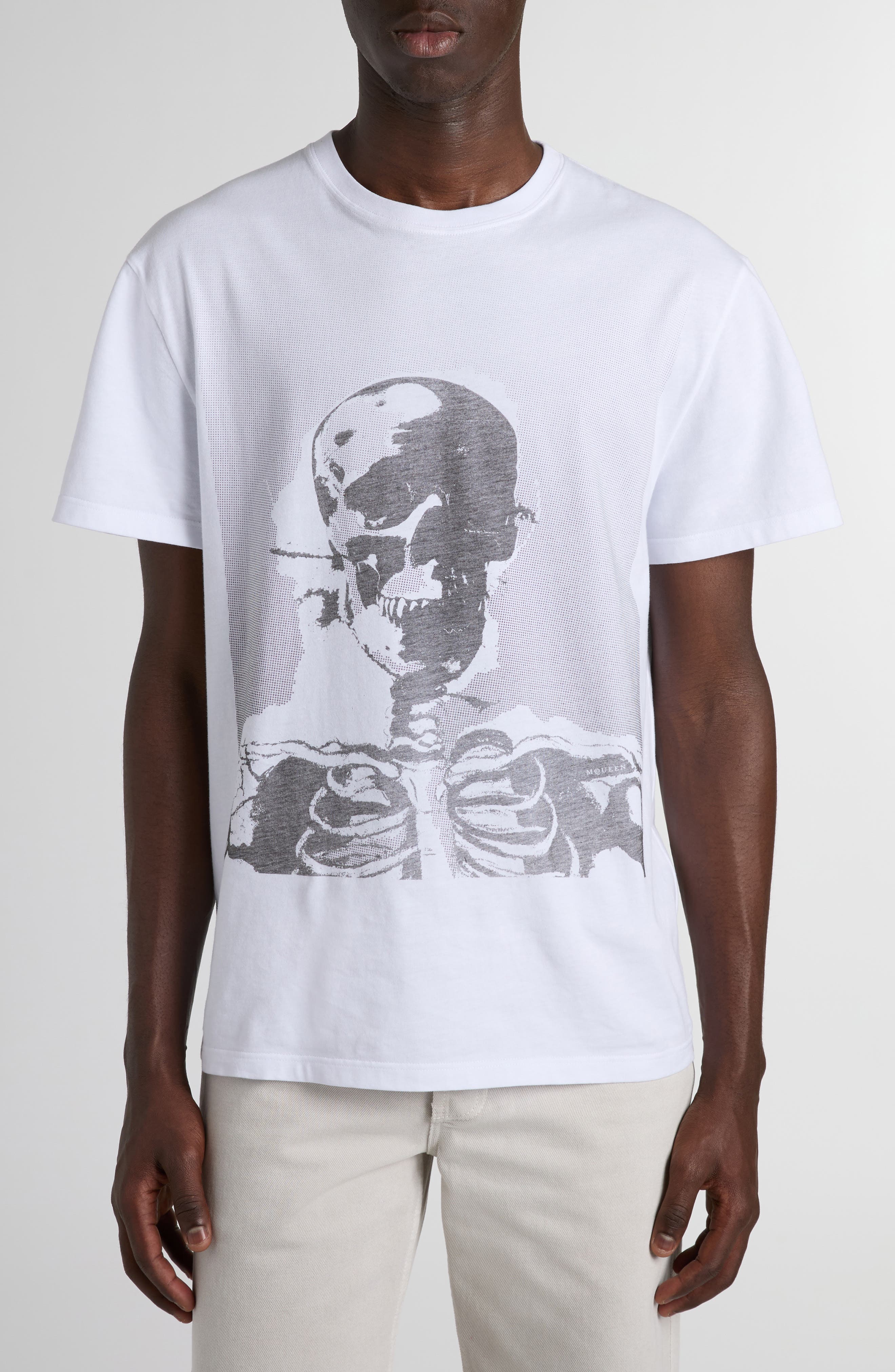 selected WHITE / BLACK