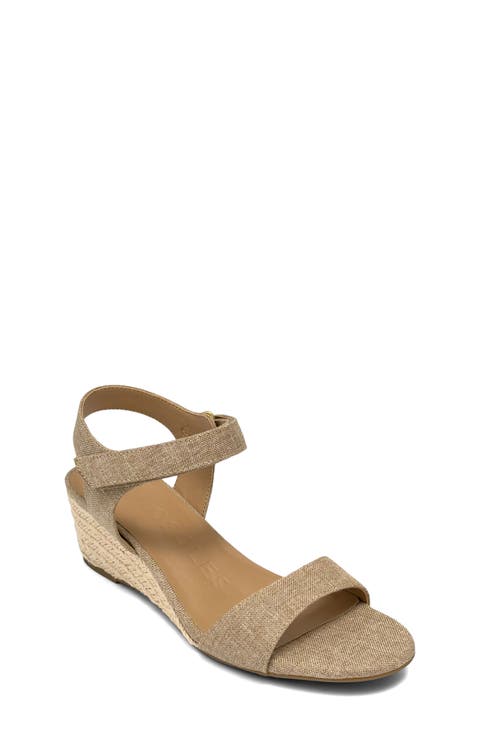Wel Wedge Sandal (Women)