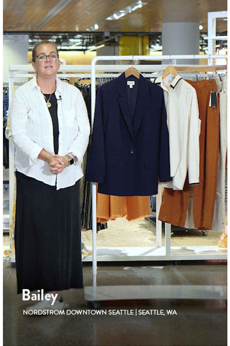Relaxed Fit Blazer video