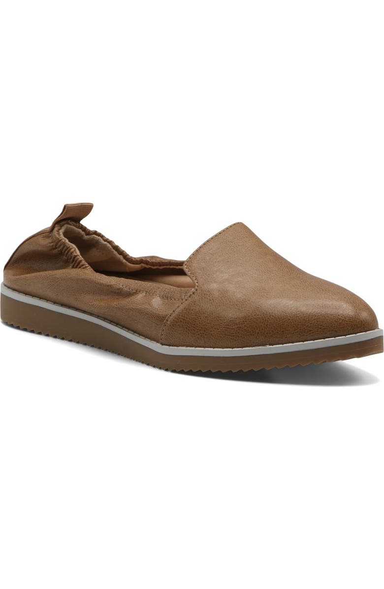 Adrienne Vittadini Lanz Skimmer Flat, Main, color,