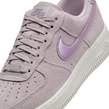 Air Force 1 '07 SE Basketball Sneaker